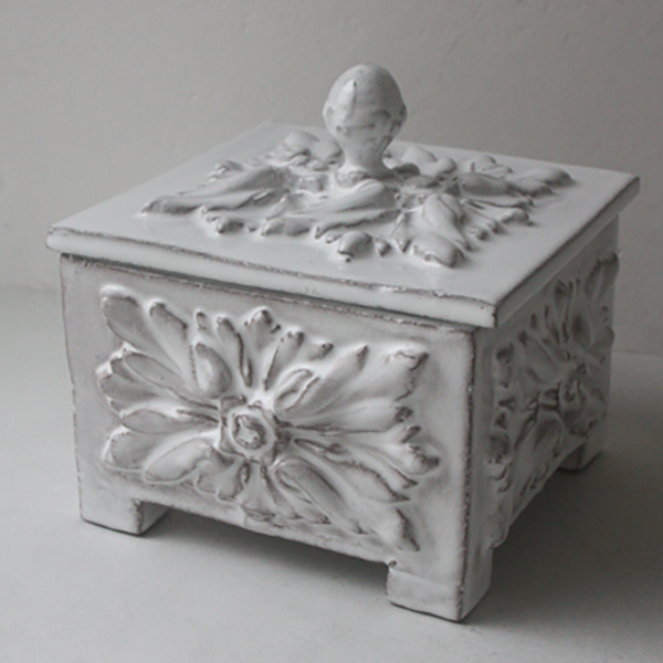 ベルサイユ　蓋付BOX イメージ画像1