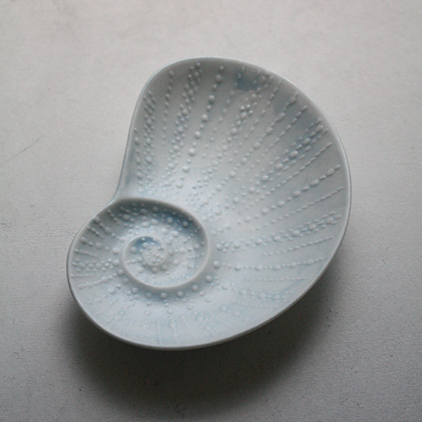 シェルプレート【アオイ】ブルーのイメージ画像