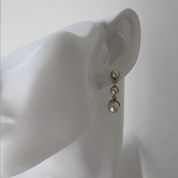 ヴィンテージガラスパール3連ピアス イメージ画像1