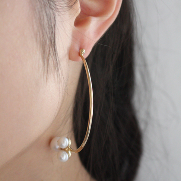 ハーフフープクローバーピアス イメージ画像2