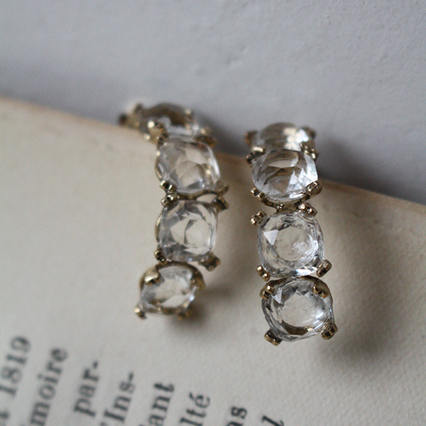 スクエアヴィンテージガラスピアスのイメージ画像