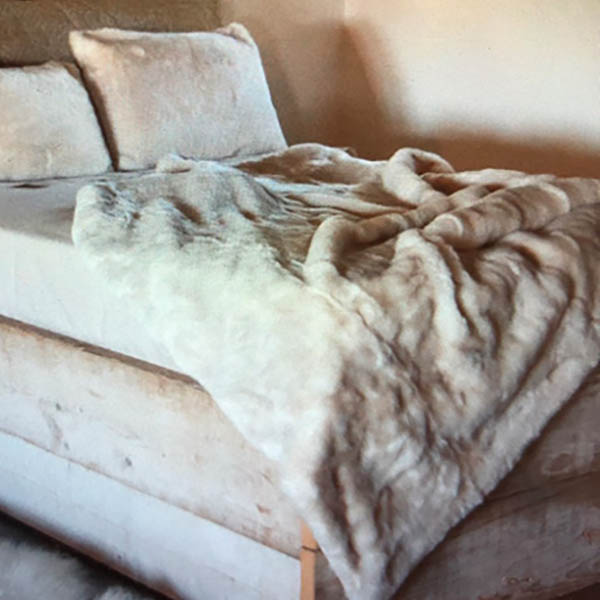 フェイクファー　ブランケット