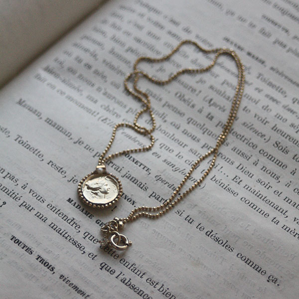 ヴィンテージメダルネックレスのイメージ画像