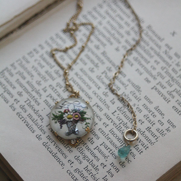 ヴィンテージガラスネックレス（flower） イメージ画像2