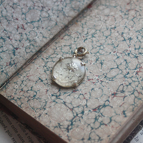 ヴィンテージガラスチャーム イメージ画像1