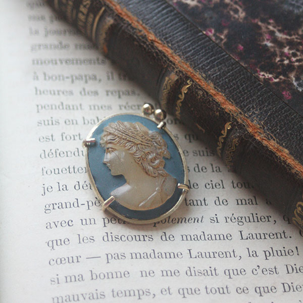 ヴィンテージガラスカメオブローチ イメージ画像2