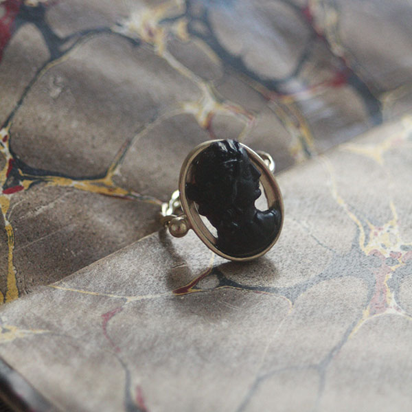 ブラックカメオリング イメージ画像2