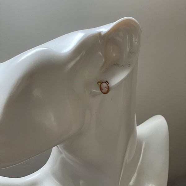 カメオピアス【white】 イメージ画像4