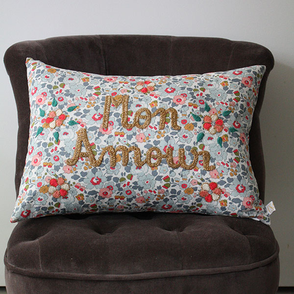刺繍クッション【Mon Amour】×リバティ イメージ画像2