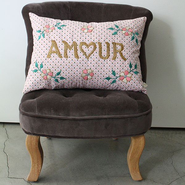 刺繍クッション【AMOUR】 イメージ画像3