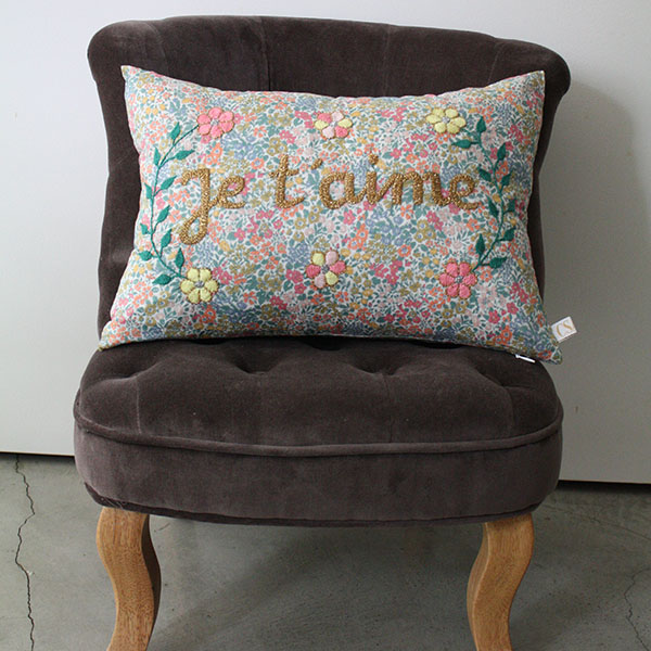 刺繍クッション【Je t'aime】×リバティ イメージ画像3