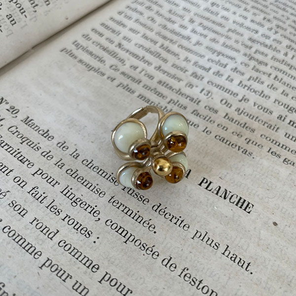 ガラスフラワーリング【yellow/white】 イメージ画像1