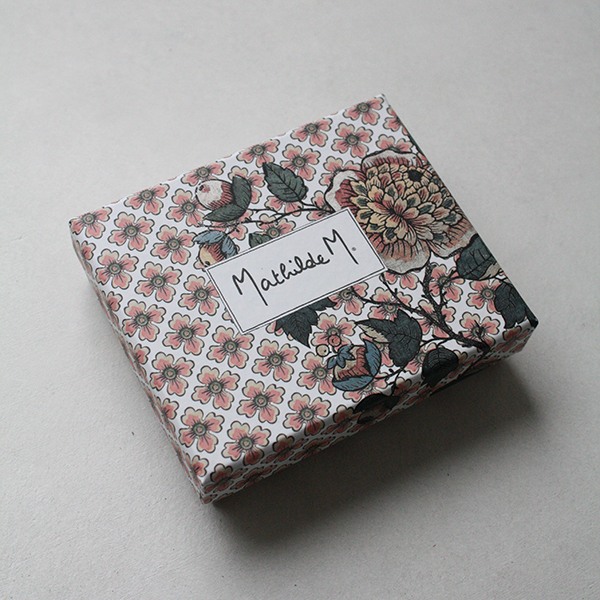 ギフトBOX入セインティッドデコ 【ブーケプレシャスの香り】 イメージ画像2