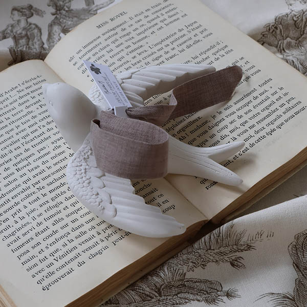 セインティッドデコ ツバメ【フィギエドルチェの香り】 イメージ画像1