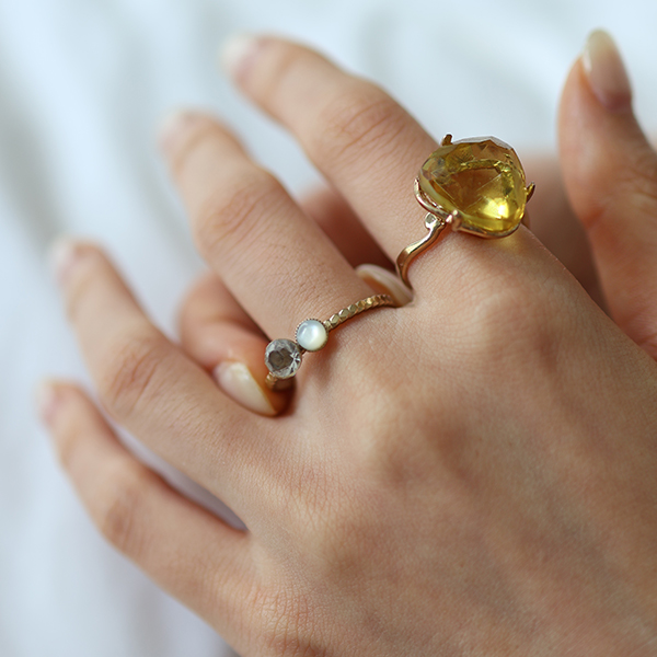 ムーンストーン＆ガラスリング